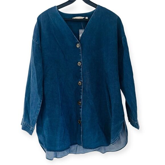 Soft Surroundings Denim Blue V-Neck Button Down Shirt Size Large Petite - Picture 1 of 3